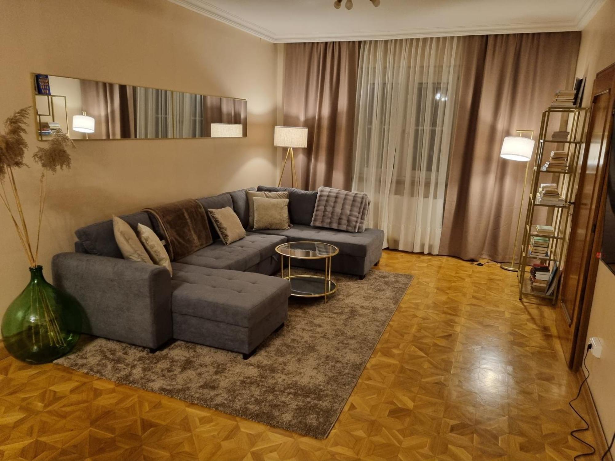 וינה Villa With Private Sauna And Jacuzzi, 8 Min From Schloss Schoebrunn מראה חיצוני תמונה